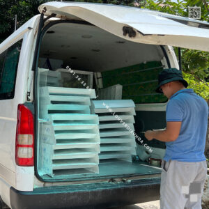 Vận chuỵển và lắp đặt tấm chuyển hướng gió điều hoà tận nơi